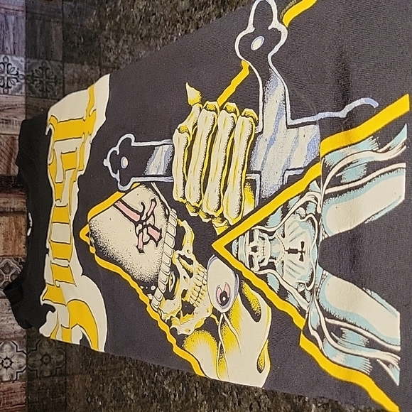 2012 ghost shirt I wash it but it is unworn Tag been removed 2x - Picture 1 of 4